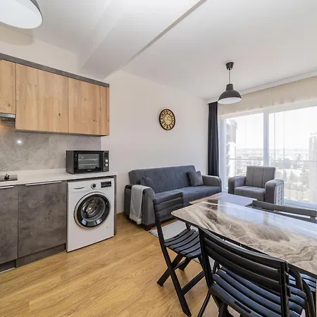 Superb Flat W Shared Pool In Kepez Daire *